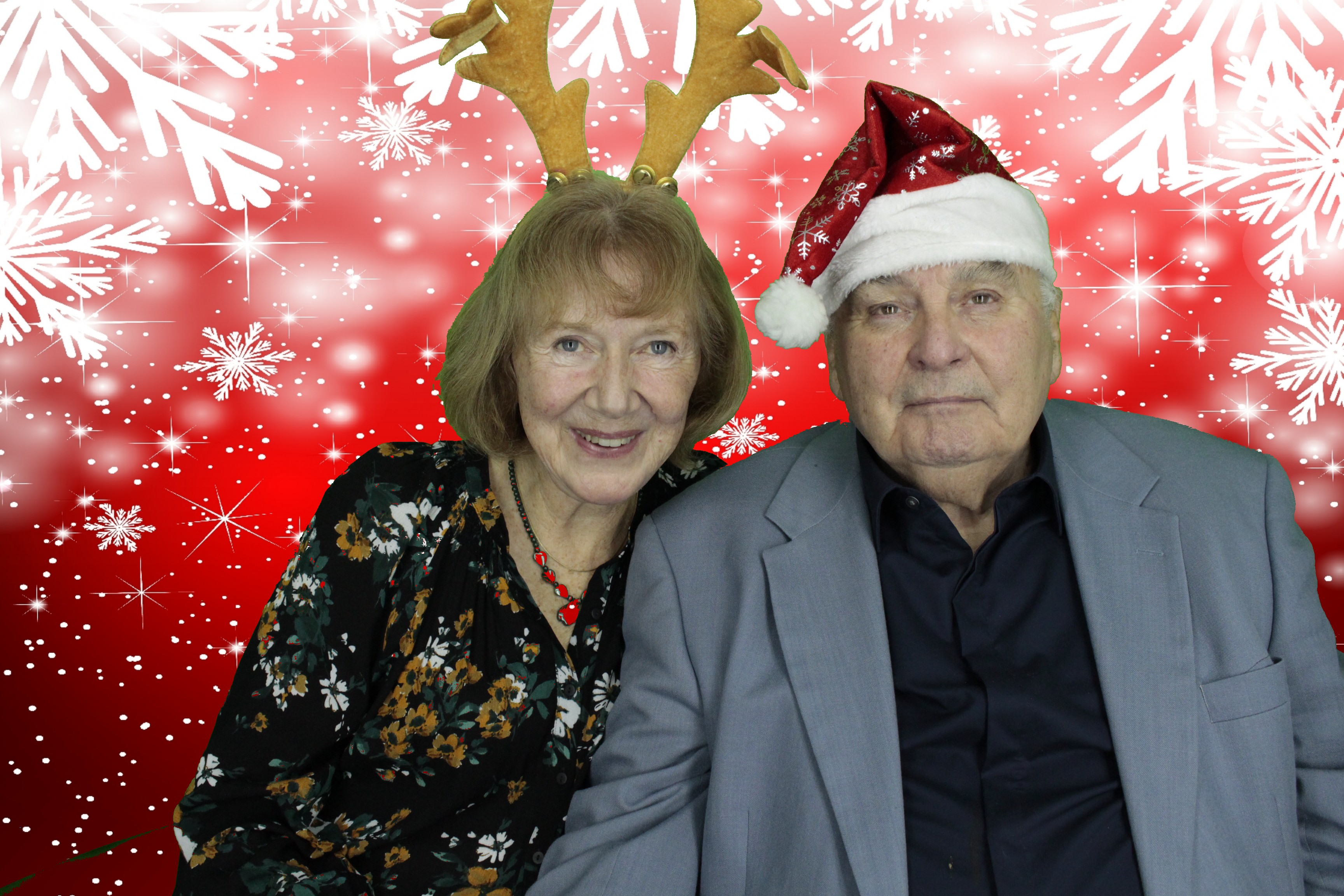 Silvermere Christmas Party | View more photos from the event at gallery.myphotoboothexperience.co.uk/u/MyPhotoBoothExperienceLtd/Silvermere-Christmas-Party-3